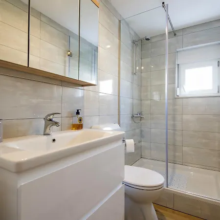Charming In With Private Swimming Pool Willa